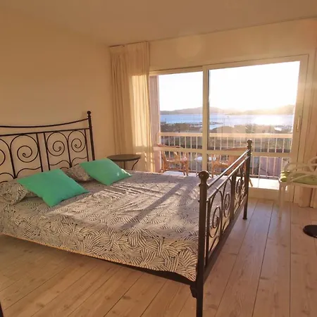 Superbe 2 Avec Vue Exceptionnelle Au Coeur De - Les Pins Dores Apartment