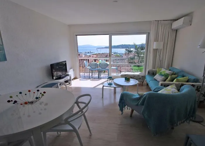 Pins Dores サント・マキシム